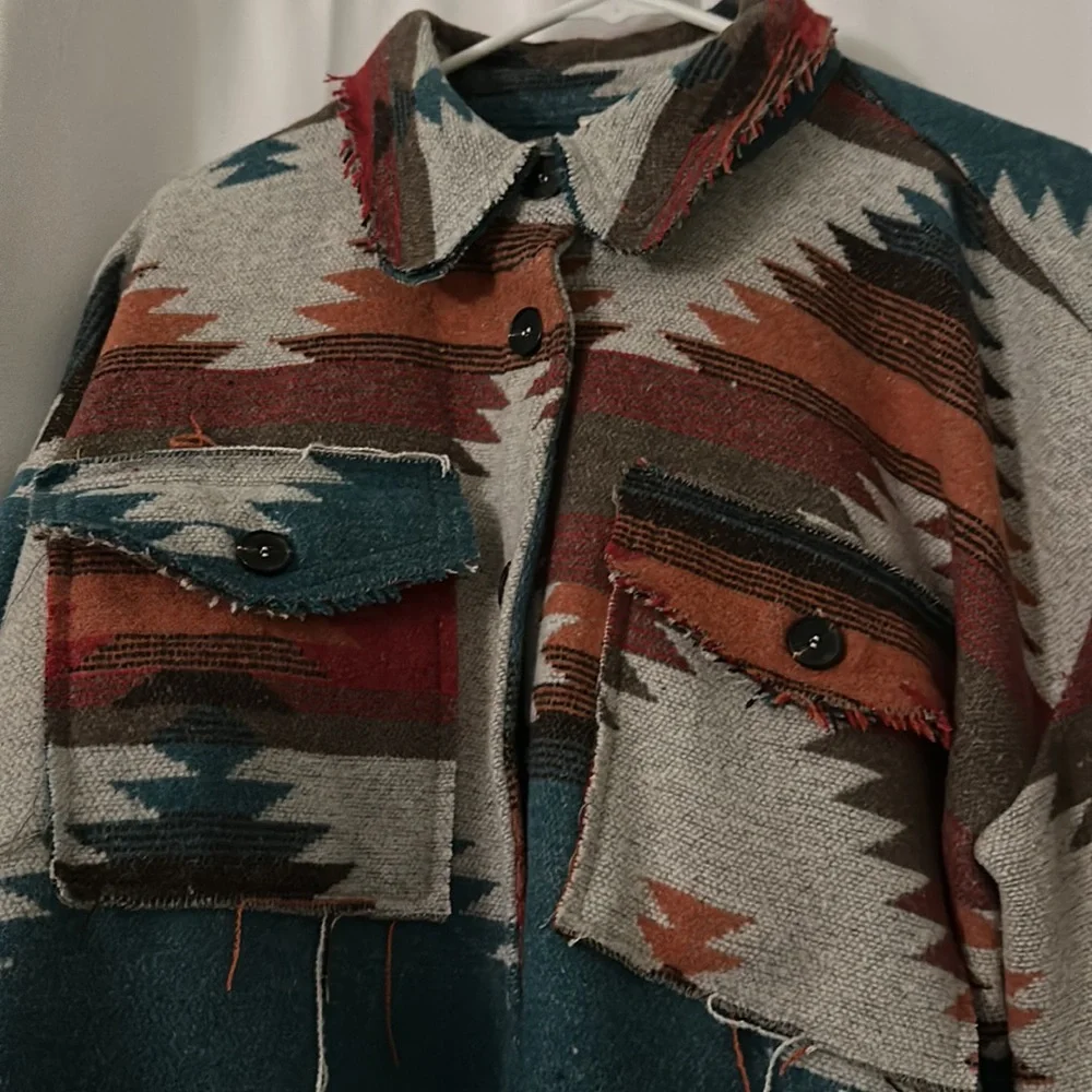 Aztec Jacket - Picture 2 of 4